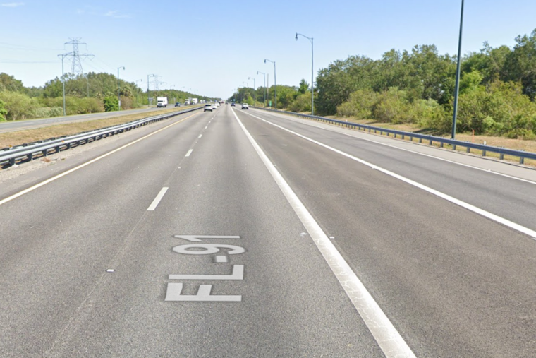 Early Morning Crash on Florida's Turnpike in Lake County Leads to Major Traffic Delays Near Okahumpka