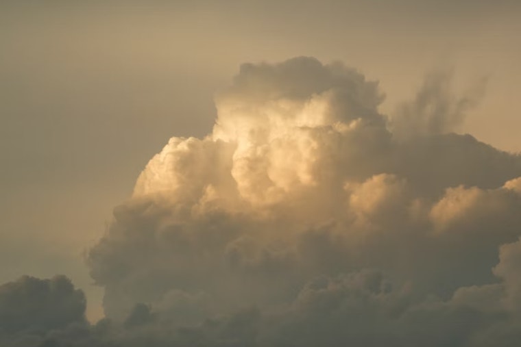 El Paso Braces for Mixed Bag of Weather: Thunderstorms and Sunshine to Mark the Week Ahead