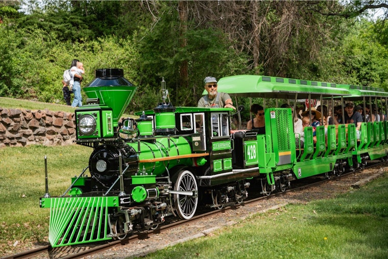 Englewood Train at Belleview Park Closed Due to Mechanical Issue, Leaving Visitors Disappointed