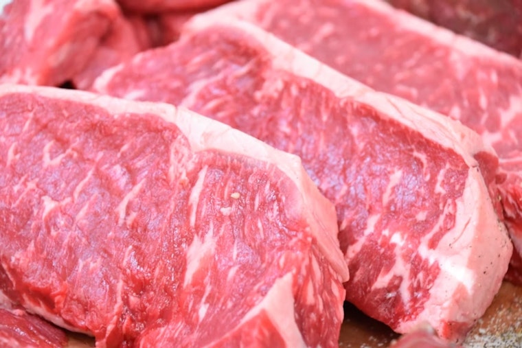 Experts Link Shrinking Cattle Supply and Past Tariffs to Soaring Beef Prices