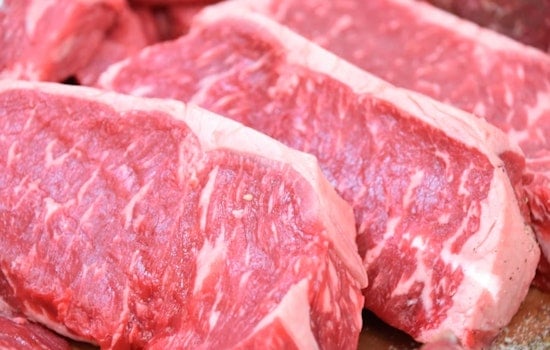 Experts Link Shrinking Cattle Supply and Past Tariffs to Soaring Beef Prices