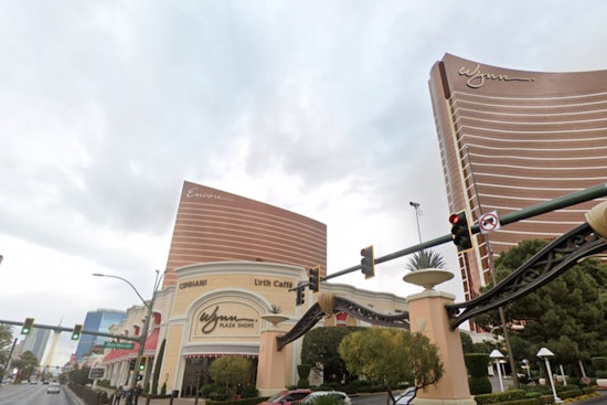 Fake Justin Bieber Fools Vegas Nightclub Staff Into Stage Performance
