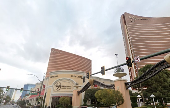 Fake Justin Bieber Fools Vegas Nightclub Staff Into Stage Performance