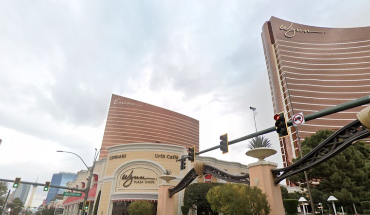 Fake Justin Bieber Fools Vegas Nightclub Staff Into Stage Performance