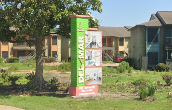 Firefighters Battle Two-Alarm Blaze at Del Mar Apartments in Southeast Houston, No Injuries Reported