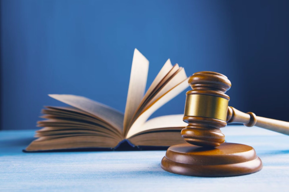 Former Sabinal High School Coach Pleads Guilty to Attempted Enticement of Minor in Orlando