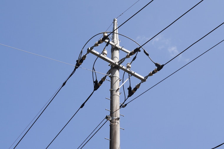 Grosse Pointe Park Man Fatally Electrocuted While Operating Lift in Sterling Heights