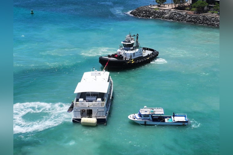 Grounded Vessel "The Discovery" Successfully Removed from Kewalo Basin Seawall in Coordinated Effort