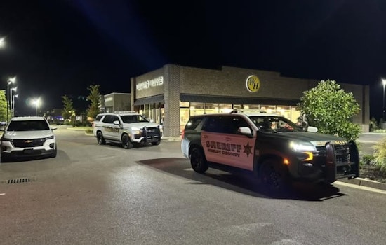 Gunshots Fired at Arlington Waffle House, No Injuries Reported Amidst SCSO Investigation