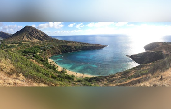 Hanauma Bay Closes Two Weeks in September for Parking Lot Repaving