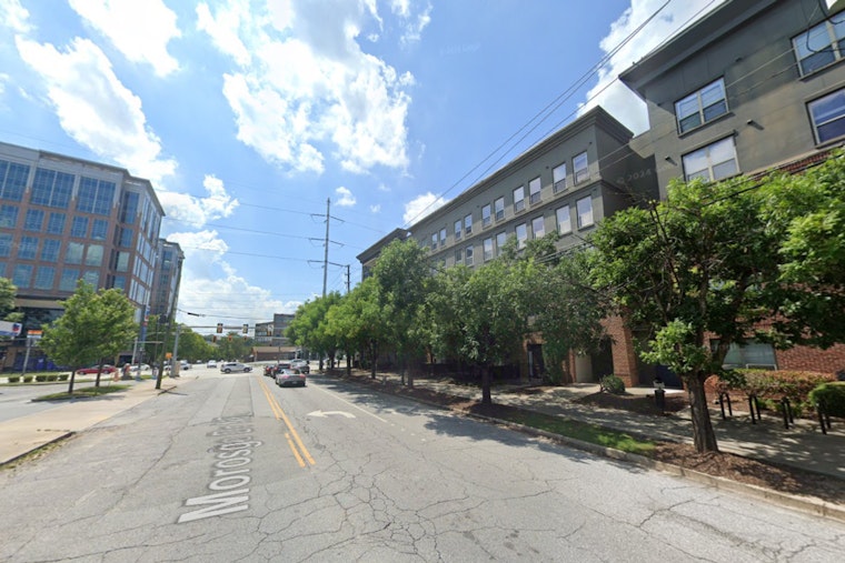 High-Speed Chase in Northeast Atlanta Ends with Car Crashing into Buckhead Apartment Building, Injuring Three