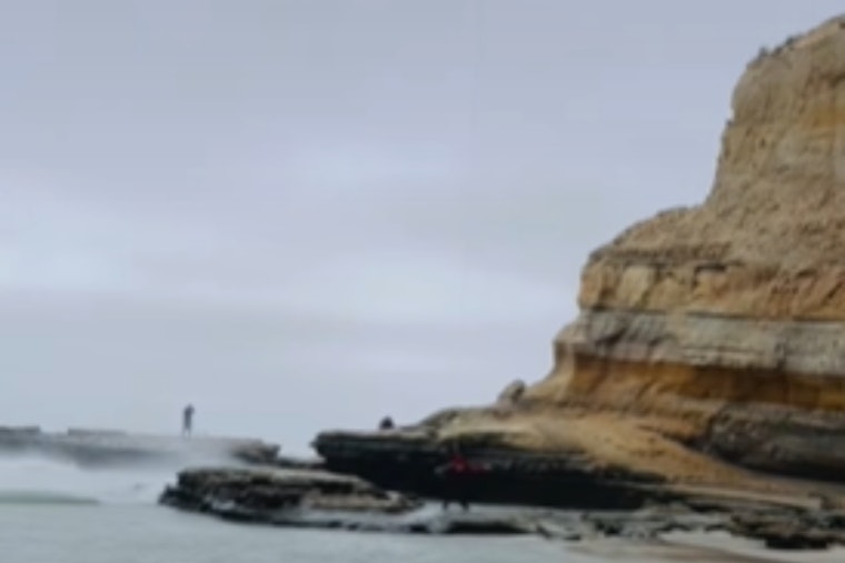 VIDEO: Hiker Rescued After Fall at Black's Beach: San Diego First Responders' Swift Action Averts Tragedy