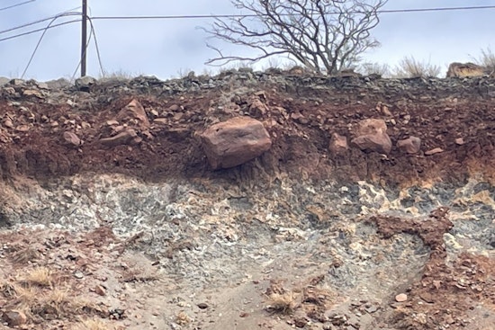 Honoapiʻilani Highway Near Papawai Lookout Closed Temporarily for Debris Removal
