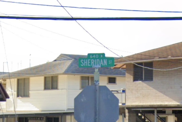 Honolulu Police Seek Public's Help to Apprehend Suspect in Double Stabbing on Sheridan Street