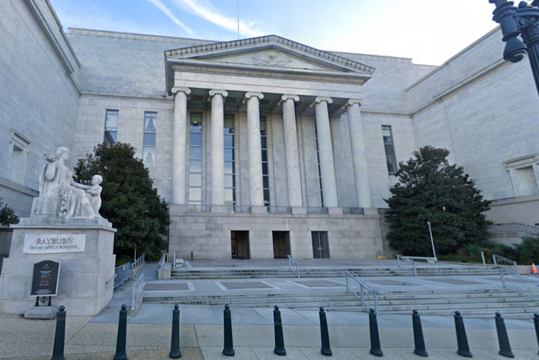 House Committee Seeks Further Navy Disclosure on Traumatic Brain Injuries Among Aviators