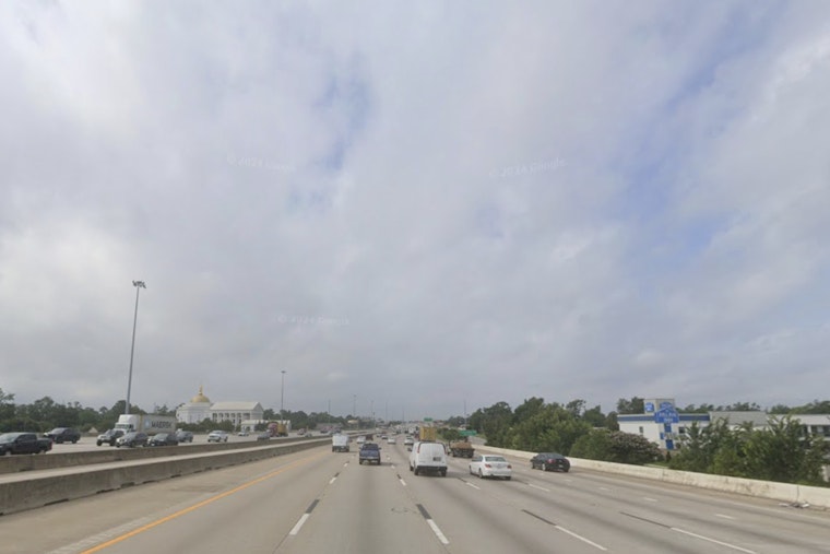 Houston Braces for Weekend Showers and Possible Flash Flooding Amid Sunny Skies