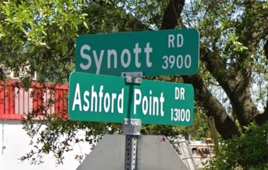 Houston Police Investigate Fatal Shooting on Synott Road, Seek Public's Help to Identify Suspect
