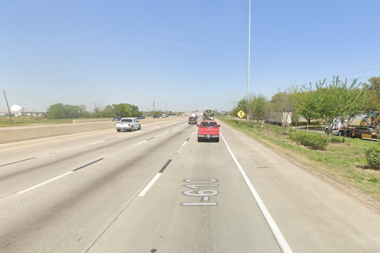 Houston Police Seeking Suspect in Fatal Hit-and-Run on North Loop East, Elderly Pedestrian Killed