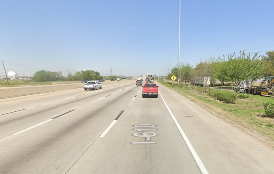 Houston Police Seeking Suspect in Fatal Hit-and-Run on North Loop East, Elderly Pedestrian Killed