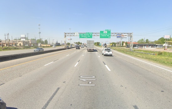 Houston Tragedy as Pedestrian Fatally Struck on I-10, Traffic Disrupted Near Normandy Street