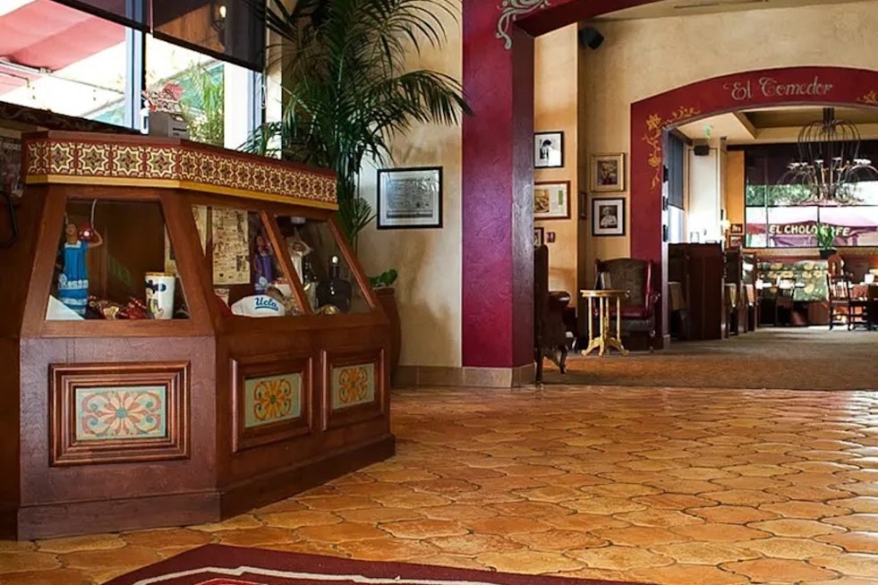 Iconic El Cholo Cafe in Pasadena to Close After 25 Years, Shifting Focus to Family Catering
