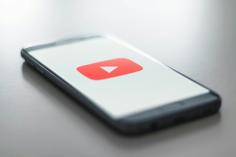 YouTube TV Warns of Potential Loss of Fox Channels Amid Stalled Negotiations Ahead of NFL Season