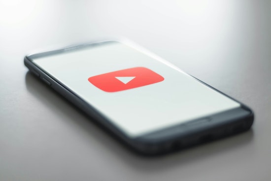 YouTube TV Warns of Potential Loss of Fox Channels Amid Stalled Negotiations Ahead of NFL Season