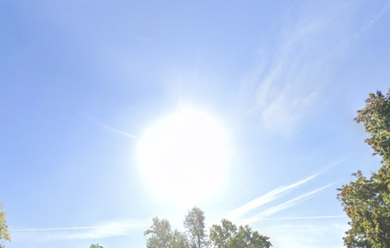 Indianapolis Braces for Sweltering Heat Amid Isolated Showers and Thunderstorms