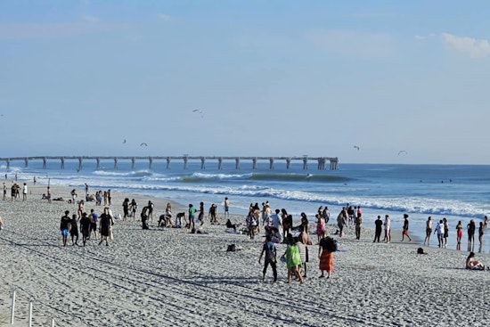 Jacksonville Beach Police Warn Oakleaf High School Families of Truancy, Substance Abuse at "Senior Sunrise" Event