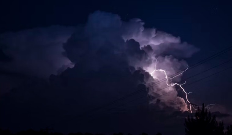 Jacksonville Braces for Showers and Thunderstorms as Humidity Soars