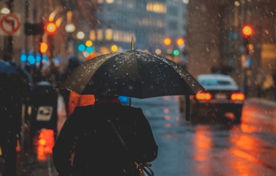 Jacksonville Braces for Showers and Thunderstorms as NWS Predicts Wet Start to September
