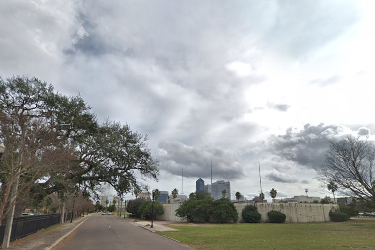 Jacksonville Braces for Stormy Weather, NWS Predicts High Chance of Thunderstorms and Showers This Week