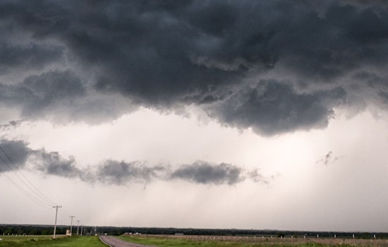 Jacksonville Braces for Stormy Week with High Heat and Humidity, NWS Advises Caution