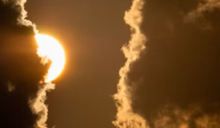 Jacksonville Braces for Temperamental Weather, High Heat, and Rip Current Risks