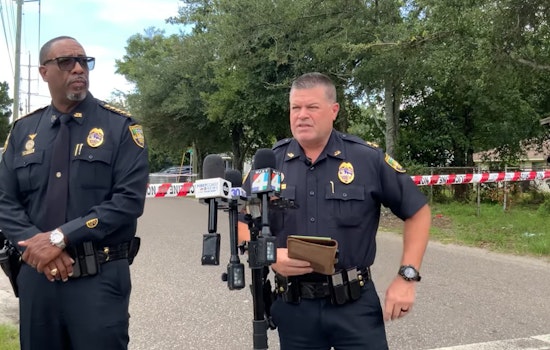 Jacksonville Officer Fatally Shoots Knife-Wielding Suspect in Longbranch Area