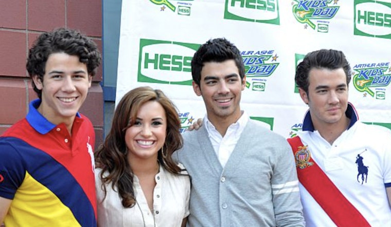 Jonas Brothers and Demi Lovato Surprise Fans with "Camp Rock" Reunion at New Jersey's MetLife Stadium