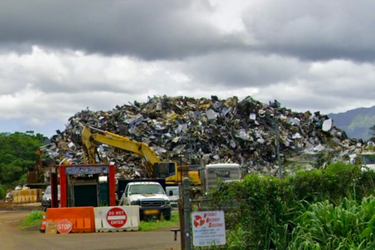 Kaua‘i Temporarily Halts Disposal of Electric and Hybrid Vehicles at Puhi Metals Amid Safety Concerns