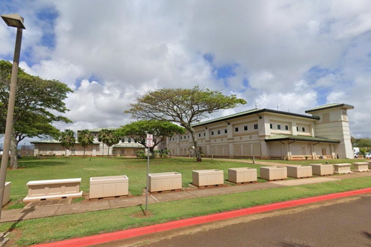 KEMA Spearheads Wildfire Preparedness Outreach on Kaua‘i's Kaumakani Avenue