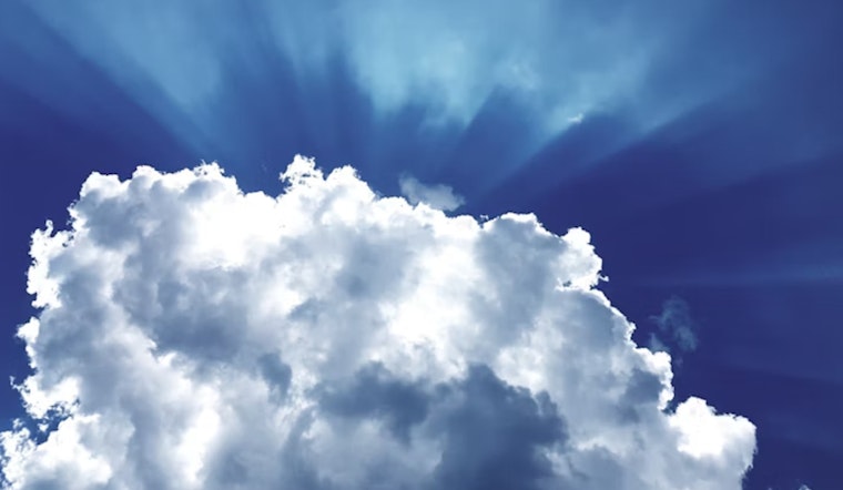Knoxville Forecast: Foggy Start Clears for Sunny Weekend Ahead of Possible Labor Day Showers