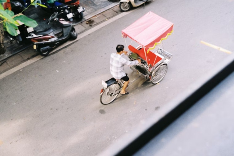 Las Vegas Pedicab Companies Demand Crackdown on Unlicensed Price Gougers