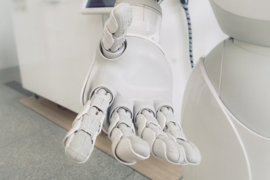 Las Vegas Restaurants Embrace Robot Staff Revolution