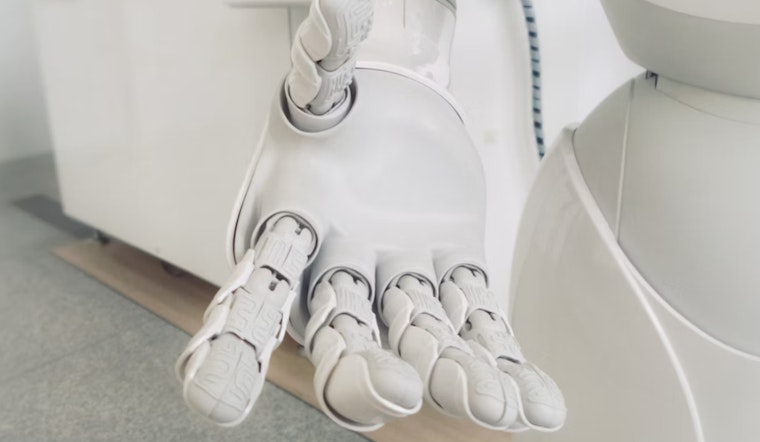 Las Vegas Restaurants Embrace Robot Staff Revolution