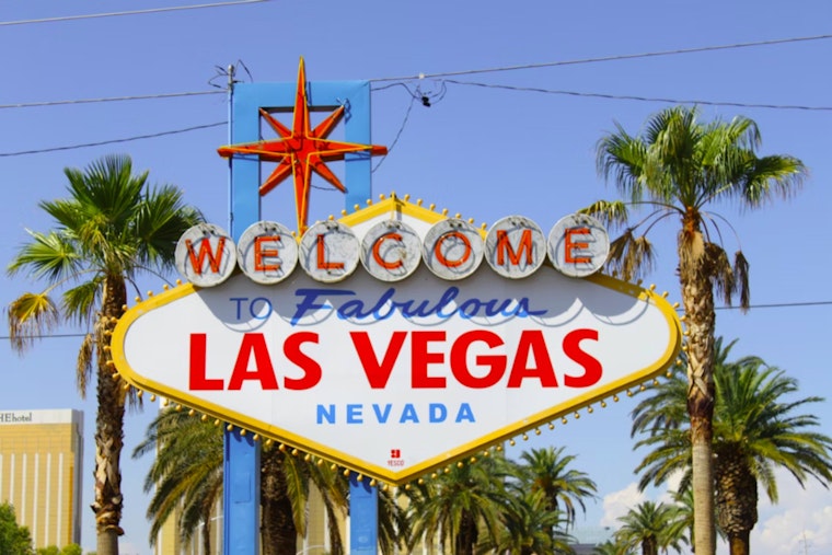 Las Vegas Tourism Plunges 11% in June Amid Economic Uncertainty