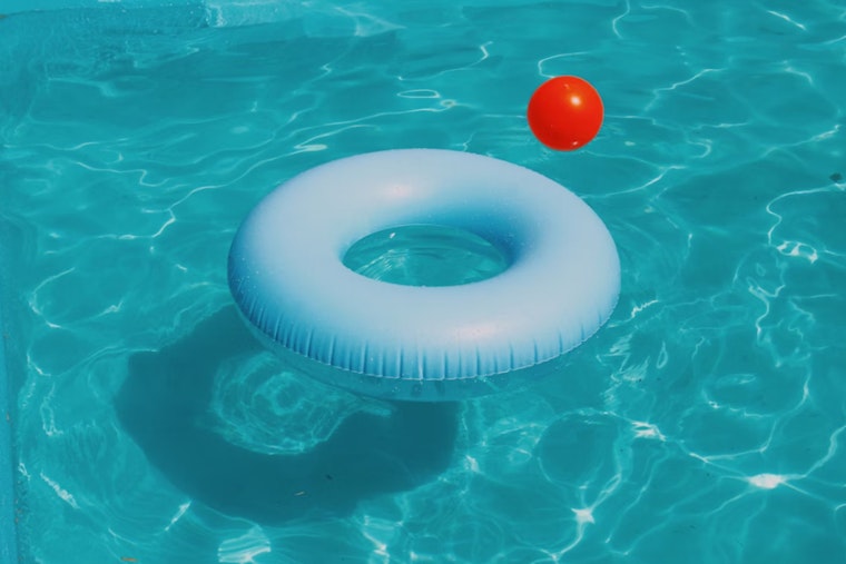League City Kids Swim For Free During Labor Day Weekend Thanks to Anonymous Donor's Generosity