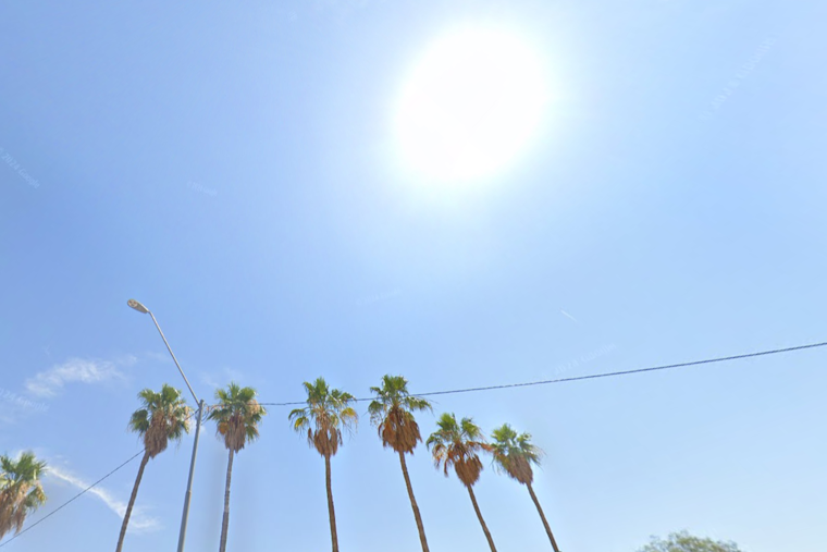 Los Angeles Hit by Heat Wave, Residents Urged to Take Precautions Amid Temperatures Soaring to 100 Degrees