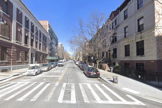 Man Fatally Stabbed in Harlem Street Altercation as NYPD Seeks Suspects