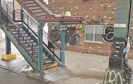 Man Slashed on Neck in Bronx Subway After Verbal Dispute on 2 Train — Suspect Still at Large