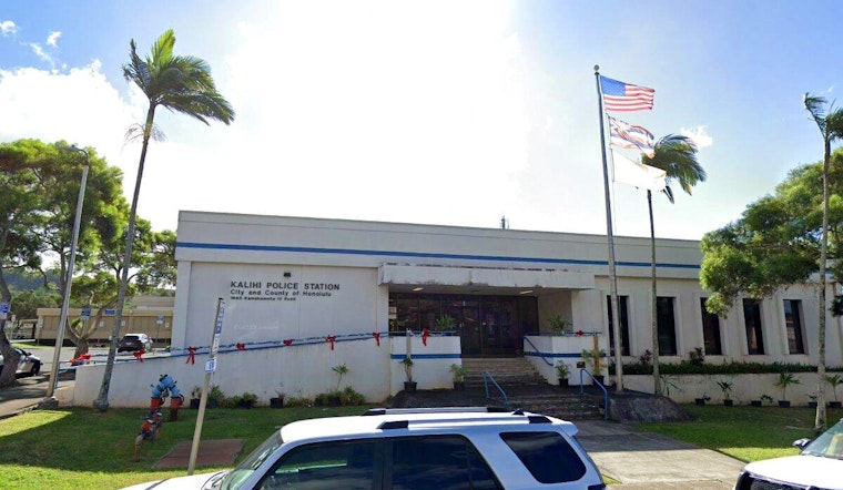 Man Stabbed Multiple Times During Car Fight Clings to Life in Kalihi