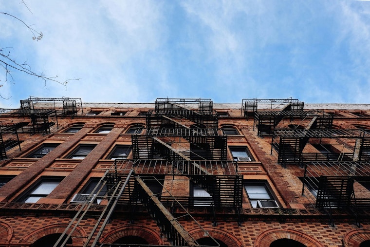 Manhattan Welcomes Seniors with $0 Rent Offer at New West Village Apartment Complex