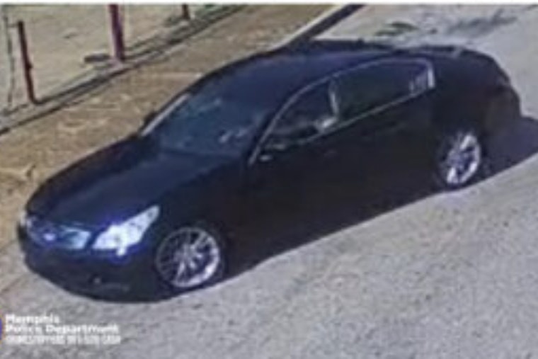Memphis Cyclist Robbed at Gunpoint, Police Seek Suspect in Black Infiniti Sedan